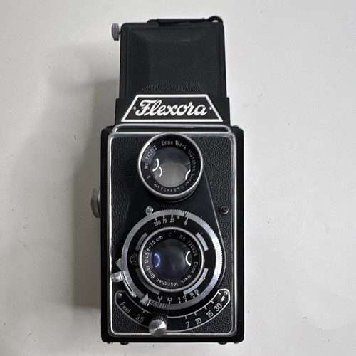 Flexora vintage twin lens - i,